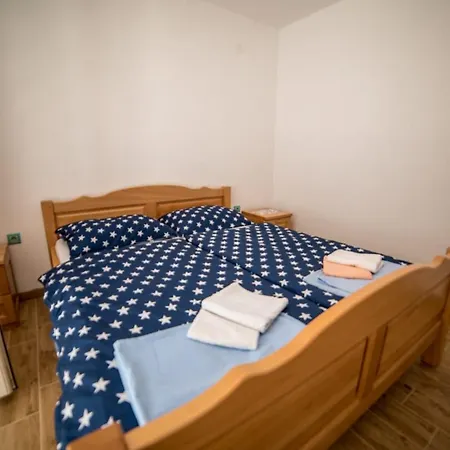 House With Pool Holiday home *