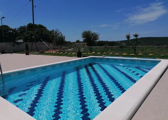 House With Pool Semesterbostad Mali Lošinj