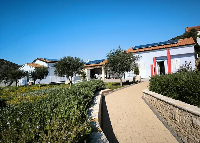 House With Pool Semesterbostad Mali Lošinj