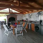 펜션 House With Pool