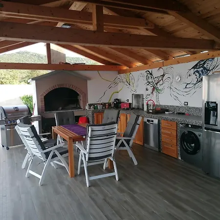 בית נופש House With Pool
