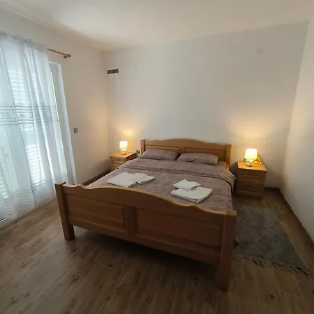 Vikendica House With Pool