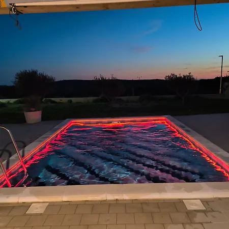 Prázdninový dům House With Pool Mali Lošinj