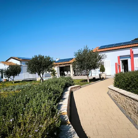 House With Pool Prázdninový dům Mali Lošinj