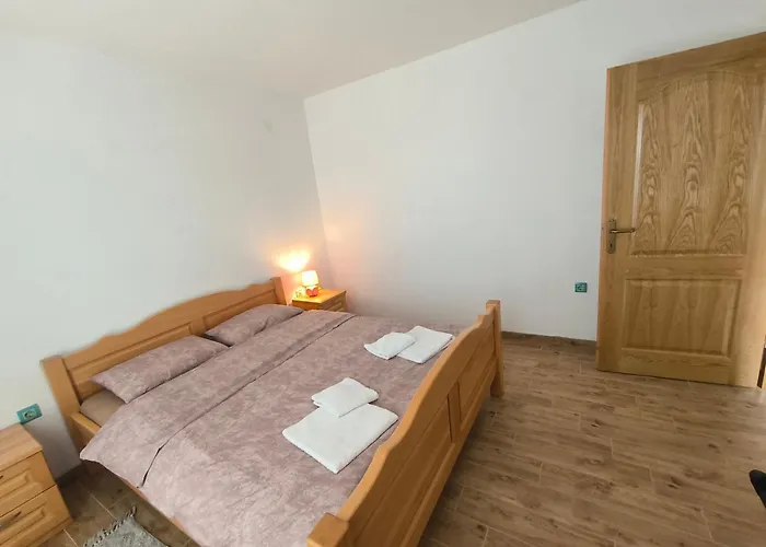 House With Pool 度假居 *