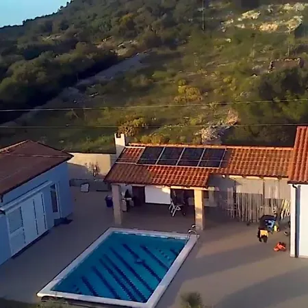 Nyaraló House With Pool Mali Lošinj